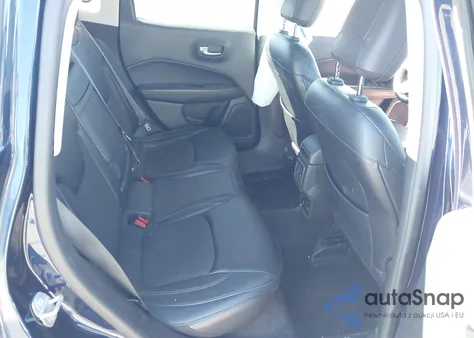 2017 Jeep New Compass Latitude 4X4 z USA, uszkodzony, nr VIN 3C4NJDBB6HT639832